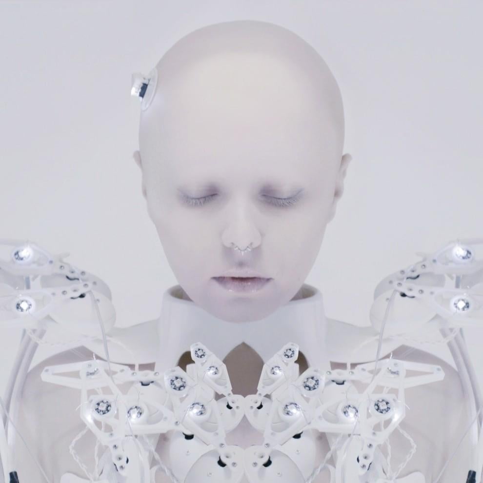 Kerli – Search + Destroy 2